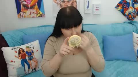 pretty_malika online show from March 3, 5:35 am