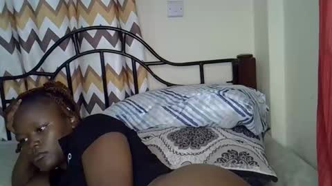 Snapshot of pretty_maya2 chatting on September 27, 5:03 am pretty_maya2 online show from September 27, 5:03 am