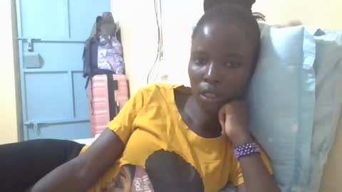 Snapshot of pretty_petite_ebony chatting on February 15, 8:34 pm pretty_petite_ebony online show from February 15, 8:34 pm