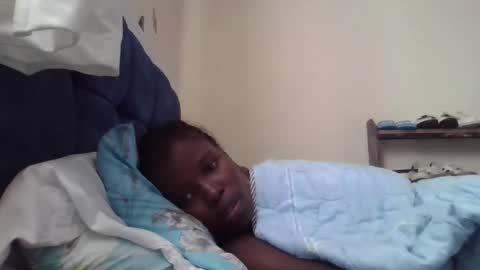 Snapshot of pretty_petite_ebony chatting on September 25, 9:52 am pretty_petite_ebony online show from September 25, 9:52 am