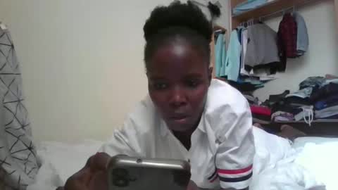 Snapshot of pretty_petite_ebony chatting on October 16, 12:30 pm pretty_petite_ebony online show from October 16, 12:30 pm