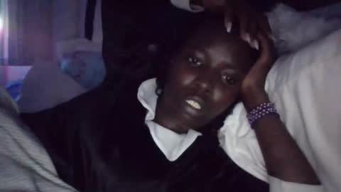Snapshot of pretty_petite_ebony chatting on September 10, 10:32 pm pretty_petite_ebony online show from September 10, 10:32 pm