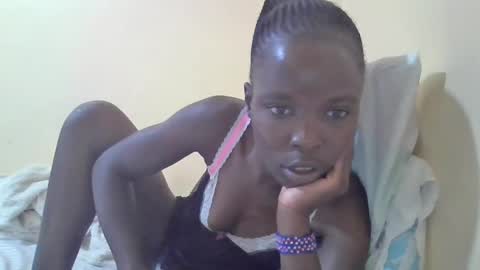 Snapshot of pretty_petite_ebony chatting on January 21, 10:51 pm pretty_petite_ebony online show from January 21, 10:51 pm