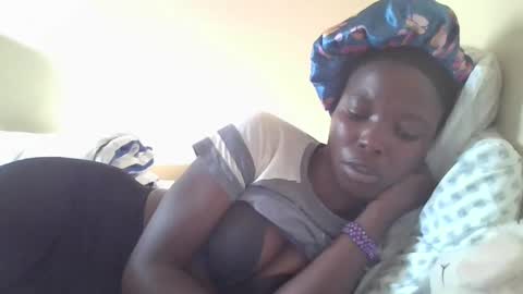 Snapshot of pretty_petite_ebony chatting on January 11, 2:15 pm pretty_petite_ebony online show from January 11, 2:15 pm