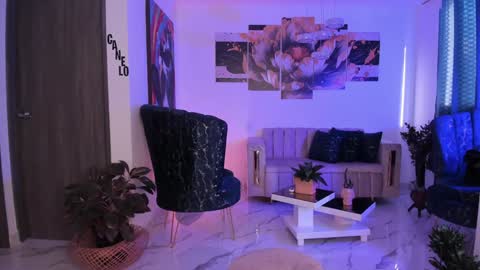 Snapshot of pretty_pettite chatting on December 9, 9:16 pm pretty_pettite online show from December 9, 9:16 pm