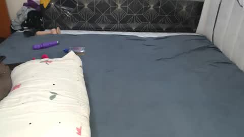 Snapshot of pretty_pussy2 chatting on September 21, 11:53 am Essy online show from September 21, 11:53 am