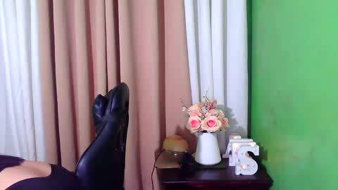 pretty stela online show from January 21, 1:08 am