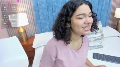 Snapshot of pretty_sunlight_ chatting on September 30, 2:39 am Daisy Flower online show from September 30, 2:39 am