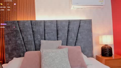 Snapshot of pretty_sunlight_ chatting on February 6, 2:11 am Daisy Flower online show from February 6, 2:11 am