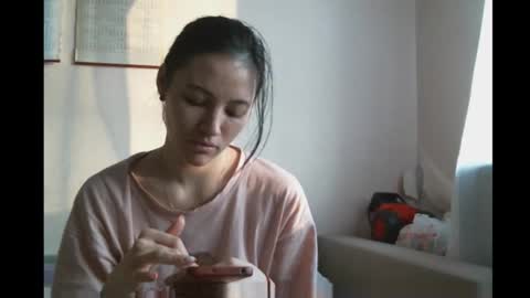 Snapshot of prettybella_7 chatting on February 16, 5:15 am Bella online show from February 16, 5:15 am