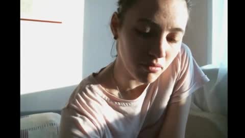 Snapshot of prettybella_7 chatting on February 23, 5:06 am Bella online show from February 23, 5:06 am