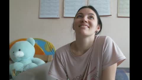 Snapshot of prettybella_7 chatting on December 26, 10:05 am Bella online show from December 26, 10:05 am