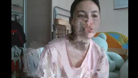 Snapshot of prettybella_7 chatting on January 5, 5:30 am Bella online show from January 5, 5:30 am