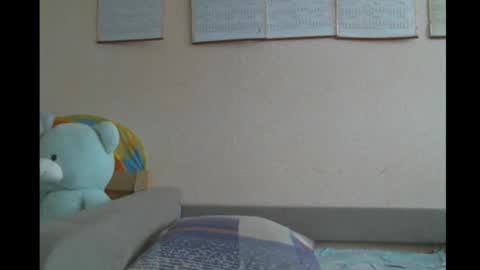 Snapshot of prettybella_7 chatting on March 3, 9:38 am Bella online show from March 3, 9:38 am
