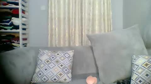 Snapshot of prettyela chatting on October 6, 12:38 am PrettyEla online show from October 6, 12:38 am