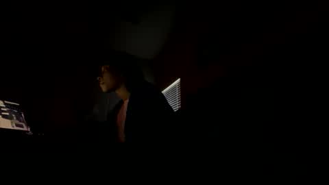 prettyfacefemale online show from February 1, 8:29 pm