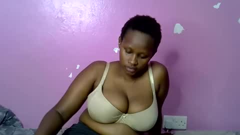 Snapshot of prettyghats chatting on October 2, 5:51 pm prettyghats online show from October 2, 5:51 pm