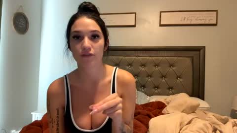 prettygirllltorii online show from July 17, 10:02 pm