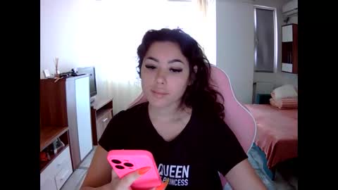 prettyjulliette online show from September 27, 10:22 am