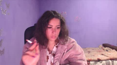prettyjulliette online show from December 11, 4:09 pm