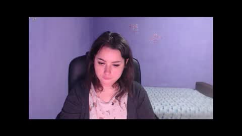 prettyjulliette online show from February 3, 4:52 pm