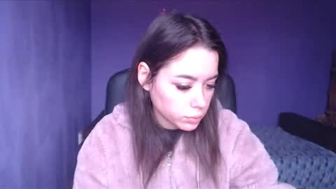 prettyjulliette online show from February 1, 11:32 am