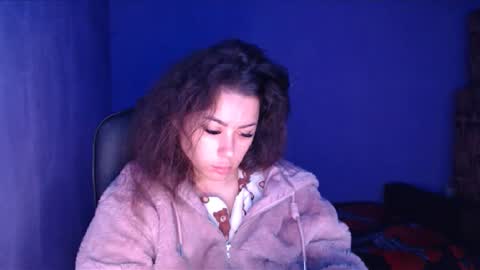 prettyjulliette online show from December 30, 11:26 am