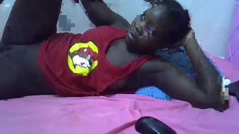 Snapshot of prettykenia chatting on February 25, 9:37 pm prettykenia online show from February 25, 9:37 pm