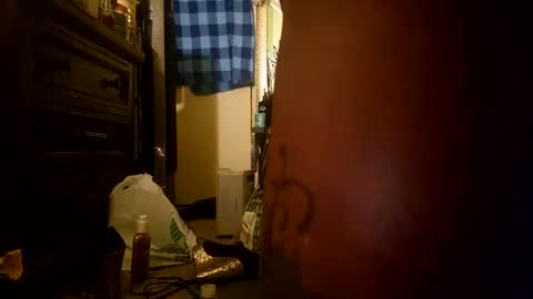 Mona Red online show from December 7, 1:07 pm