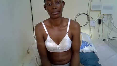 Pretty Queen online show from December 17, 1:59 pm