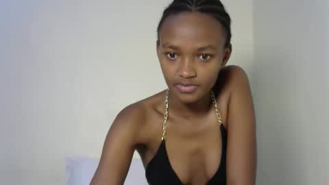 prettyquiny254 online show from September 8, 8:30 pm