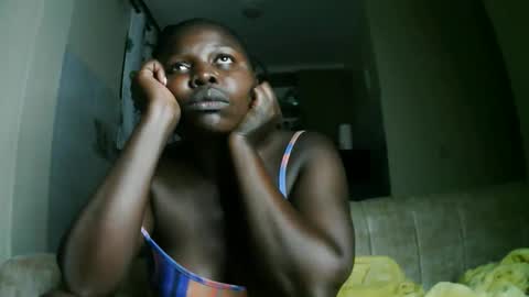 prettyreen online show from October 13, 4:09 pm