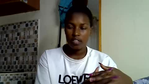 prettyshasha_ online show from September 9, 4:40 pm