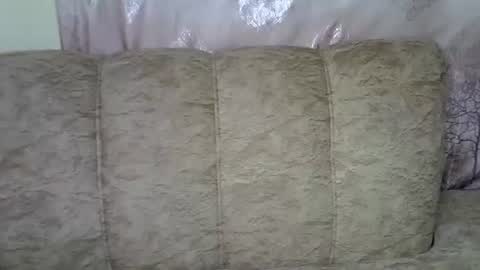 prettyshasha_ online show from October 19, 1:46 pm