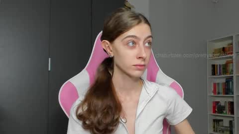 Snapshot of prettysomething chatting on October 11, 8:19 am Sophie next stream will be at Monday i will wait you guys online show from October 11, 8:19 am