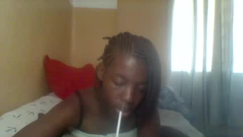 Snapshot of prettyzuzu chatting on September 20, 8:01 am prettyzuzu online show from September 20, 8:01 am