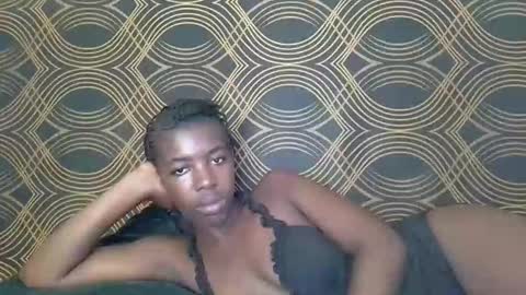 prettyzuzu online show from November 14, 11:43 am