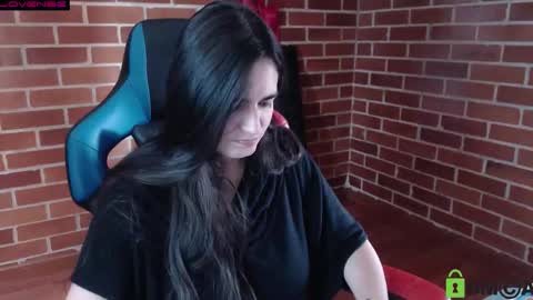 Leia online show from October 31, 4:00 pm