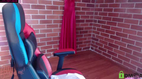 Leia online show from December 7, 2:35 pm