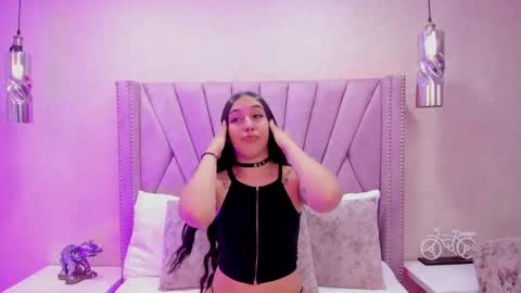 princesagabby online show from January 3, 8:01 pm