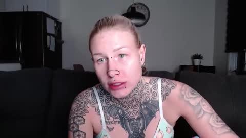 Snapshot of princess6912 chatting on February 26, 11:48 pm princess69 online show from February 26, 11:48 pm