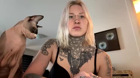 Snapshot of princess6912 chatting on January 27, 7:56 pm princess69 online show from January 27, 7:56 pm