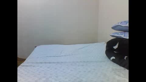 Snapshot of princess_cutie chatting on October 5, 5:01 am princess online show from October 5, 5:01 am