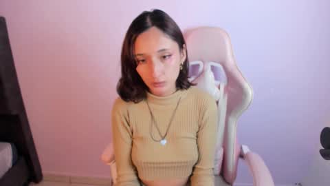 Snapshot of princess_foxxxy1 chatting on September 20, 10:52 pm Paula Princess online show from September 20, 10:52 pm