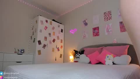 Snapshot of princess_kristy chatting on September 28, 7:36 am Kristy online show from September 28, 7:36 am