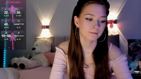 Princess Diana online show from September 21, 7:12 pm