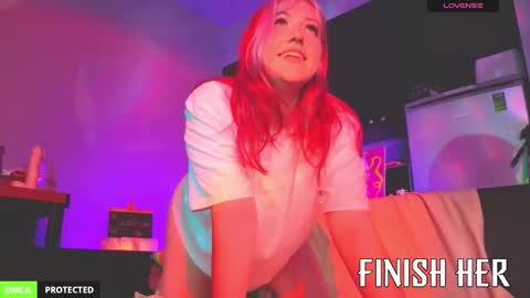 Yo Im Sofiee online show from December 5, 4:52 pm