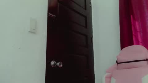 princessaliana online show from December 5, 5:37 am