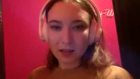 Annie Violet online show from November 22, 1:30 am