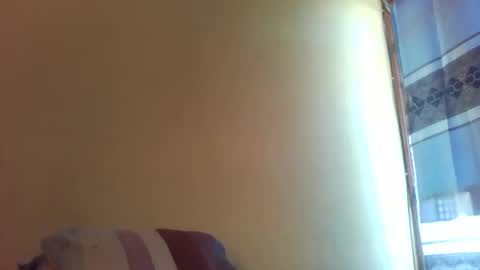 Snapshot of princessmiles2 chatting on October 26, 10:43 am phelly online show from October 26, 10:43 am